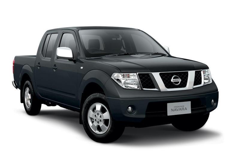 NAVARA 2005-